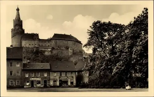 Ak Weida in Thüringen, Osterburg vom Platz der Freiheit aus gesehen