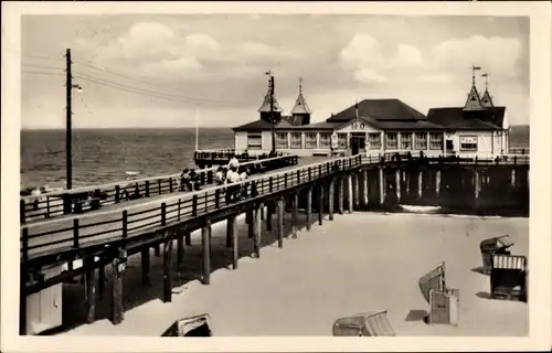 Ak Ostseebad Ahlbeck Heringsdorf auf Usedom, Seebrücke, Brückenrestaurant
