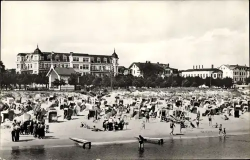 Ak Ostseebad Ahlbeck Heringsdorf auf Usedom, Strand, Strandkörbe, Badegäste