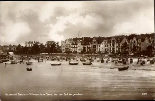 Ak Ostseebad Bansin Heringsdorf auf Usedom, Villenpartie und Strand von der Brücke gesehen