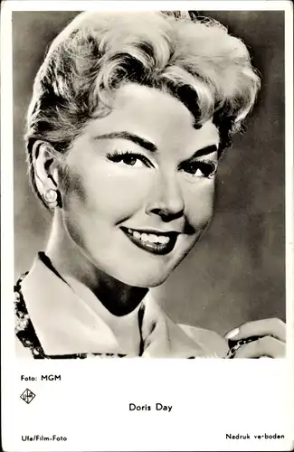 Ak Schauspielerin und Sängerin Doris Day, Portrait, UfA