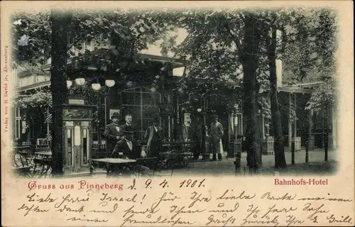 Ak Pinneberg, Bahnhofshotel, Männer