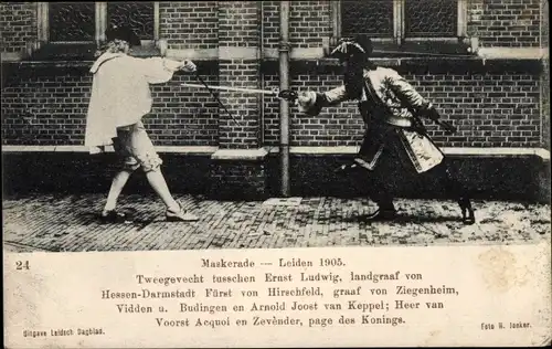 Ak Leiden Südholland Niederlande, Maskerade 1905, Ernst Ludwig von Hessen Darmstadt, Fechtkampf