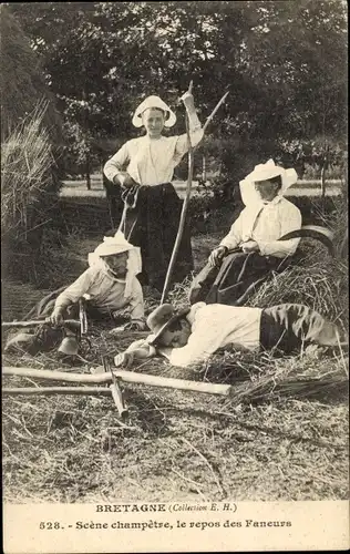 Ak Bretagne, Scene champetre, le repos de Faneurs