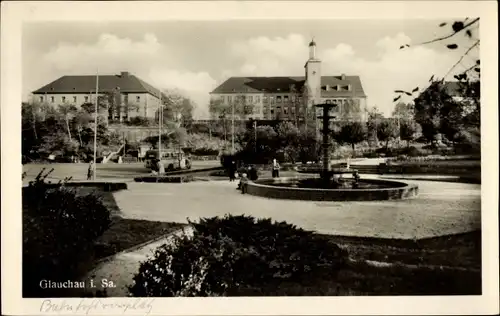 Ak Glauchau in Sachsen, Bahnhofsvorplatz, Brunnen