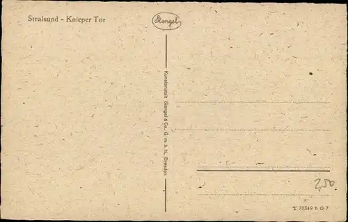 Ak Stralsund in Vorpommern, Straßenpartie mit Blick auf Knieper Tor