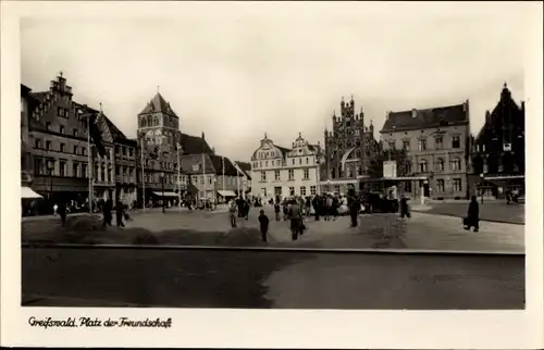 Ak Hansestadt Greifswald, Platz der Freundschaft