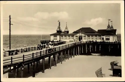 Ak Ostseebad Ahlbeck Heringsdorf auf Usedom, Seebrücke, Brückenrestaurant