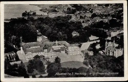 Ak Neustrelitz in Mecklenburg, Fliegeraufnahme