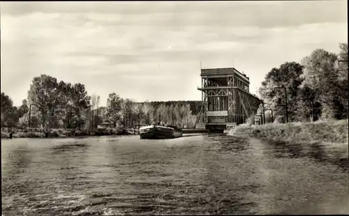 Ak Niederfinow im Barnim, Schiffshebewerk am Oder-Havel-Kanal