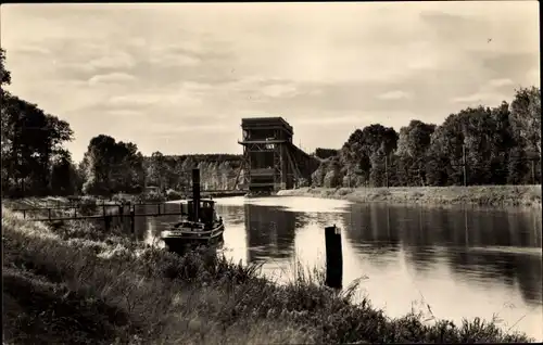 Ak Niederfinow im Barnim, Schiffshebewerk