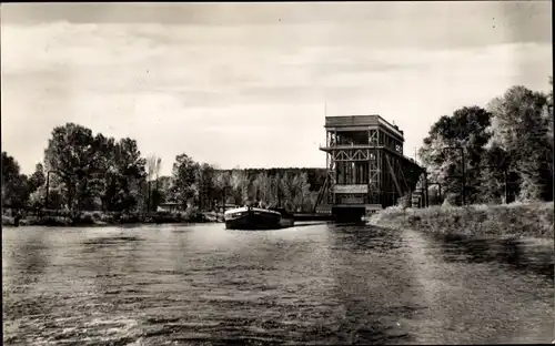 Ak Niederfinow im Barnim, Schiffshebewerk am Oder-Havel-Kanal