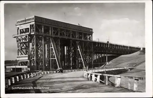 Ak Niederfinow im Barnim, Schiffshebewerk