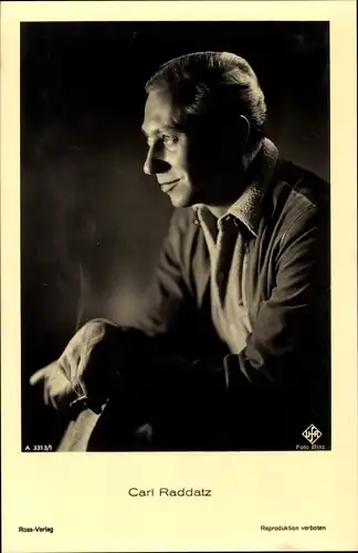 Ak Schauspieler Carl Raddatz, Ross Verlag 3313 1, UFA, Seitenportrait