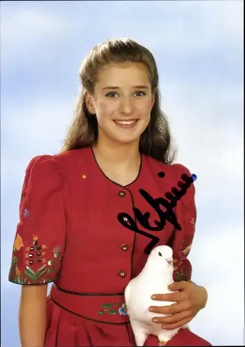 Ak Sängerin Stefanie Hertel, Portrait, weiße Taube, Autogramm
