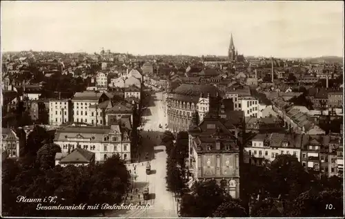 Ak Plauen im Vogtland, Gesamtansicht mit Bahnhofstraße