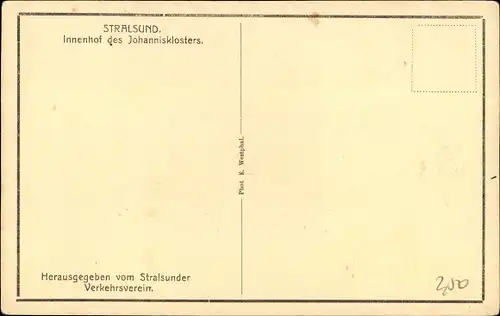 Ak Stralsund in Vorpommern, Innenhof des Johannisklosters, Fachwerkhäuser