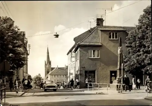 Ak Leisnig in Sachsen, Friedrich-Engels-Straße, Denkmal, Kirche