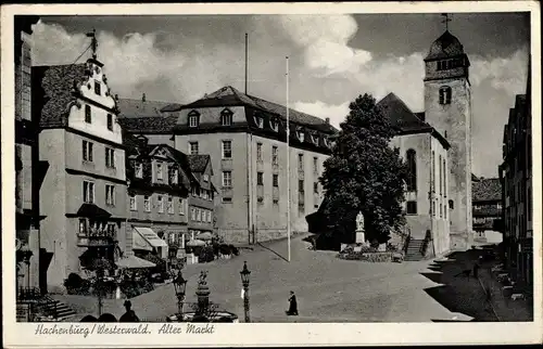 Ak Hachenburg im Westerwald, Alter Markt, Kirche, Brunnen