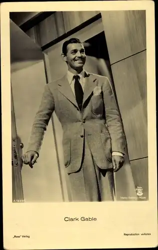 Ak Schauspieler Clark Gable, Portrait im Anzug, MGM, Ross