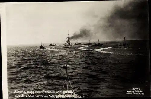 Ak Deutsches Kriegsschiff, Linienschiff und Flottenflaggschiff Schleswig Holstein, Manöver