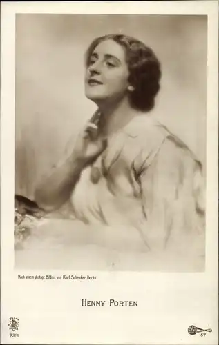 Ak Schauspielerin Henny Porten, Portrait