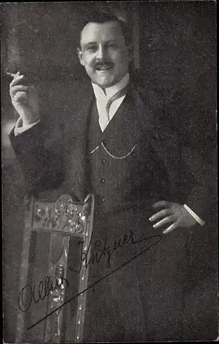 Ak Schauspieler Albert Kutzner, Portrait, Zigarette