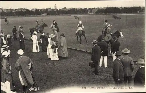 Ak Deauville Calvados, Au Polo, chevaliers et visiteurs