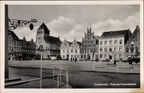 Ak Greifswald, Platz der Freundschaft, Geschäfte