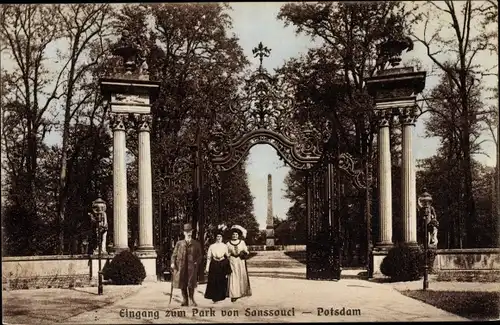 Ak Potsdam, Schloss Sanssouci, Eingang zum Park