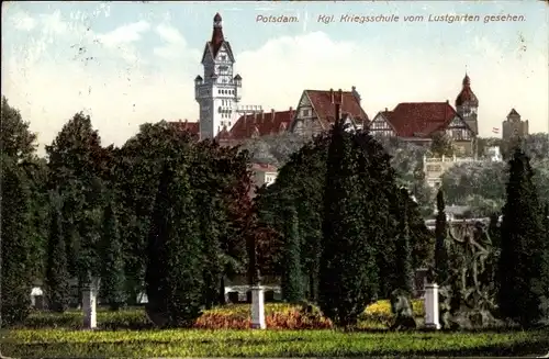 Ak Potsdam, Kgl. Kriegsschule vom Lustgarten gesehen