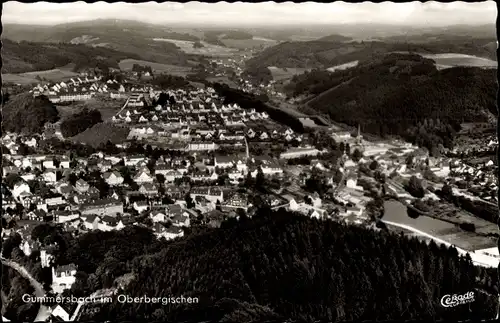Ak Gummersbach im Oberbergischen Kreis, Luftaufnahme