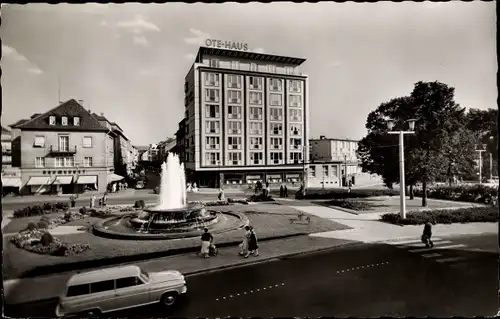 Ak Kaiserslautern in der Pfalz, Am Fackenrondell, OTE Haus, Springbrunnen