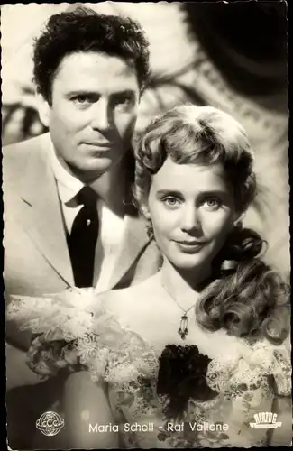 Ak Schauspieler Raf Vallone und Maria Schell, Portrait, Liebe