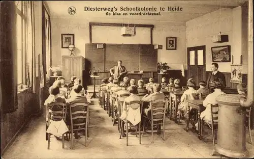 Ak Kalmthout Calmpthout Flandern Antwerpen, Diesterweg's Schoolvilla, Klassenraum