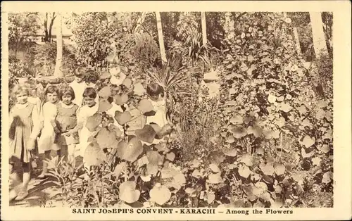 Ak Karatschi Karachi Pakistan, Saint Joseph's Convent, Among the Flowers