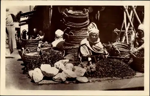 Ak Scenes et Types, Marchand de dattes, Maghreb, Händler