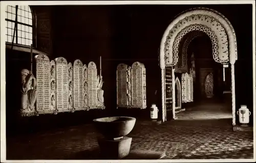 Ak Meißen in Sachsen, Kriegergedächtniskirche, Porzellan