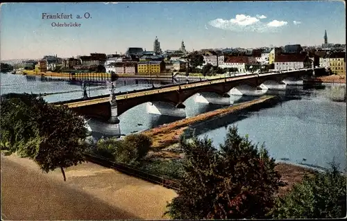 Ak Frankfurt an der Oder, Oderbrücke, Blick auf die Stadt