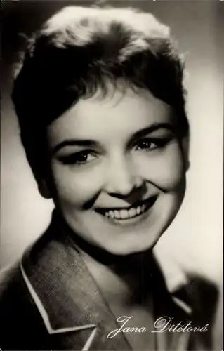 Ak Schauspielerin Jana Ditetova, Cafe an der Hauptstraße, An der Endstation, Portrait