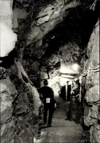 Ak Pobershau Marienberg im Erzgebirge, Schaubergwerk, Zum tiefen Molchner Stolln, Bergmann