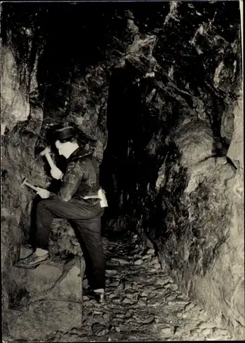 Ak Pobershau Marienberg im Erzgebirge, Schaubergwerk, Zum tiefen Molchner Stolln, Bergmann