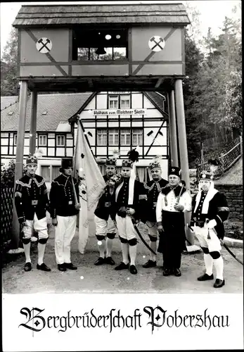 Ak Pobershau Marienberg im Erzgebirge, Bergbrüderschaft, Fahnensteiger, Häuer, Bergältester