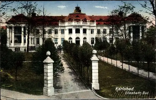 Ak Karlovy Vary Karlsbad Stadt, Elisabeth Bad mit Garten