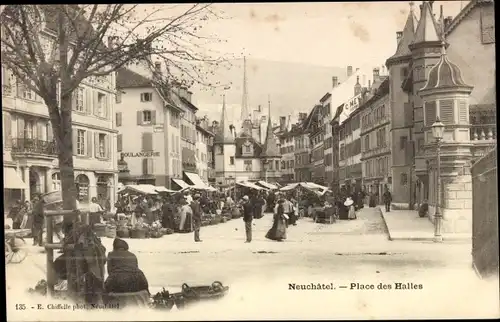 Ak Neuchâtel Neuenburg Stadt, Place des Halles