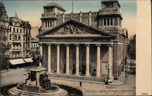 Ak Aachen, Am Kaiser Wilhelm-Denkmal mit Stadttheater, Säulen