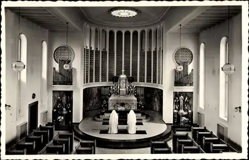 Ak Berlin Charlottenburg, Innenansicht der Anbetungskirche St. Gabriel, Altar