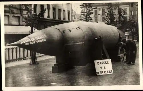 Ak Nordholland Niederlande, Vliegende bom V 2, Soldaten, Fliegerbombe, II WK