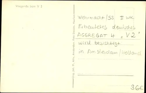 Ak Nordholland Niederlande, Vliegende bom V 2, Soldaten neben einer Fliegerbombe, II WK