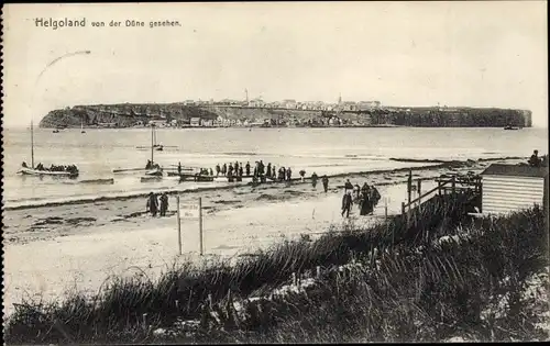Ak Nordseeinsel Helgoland, Ort von der Düne gesehen
